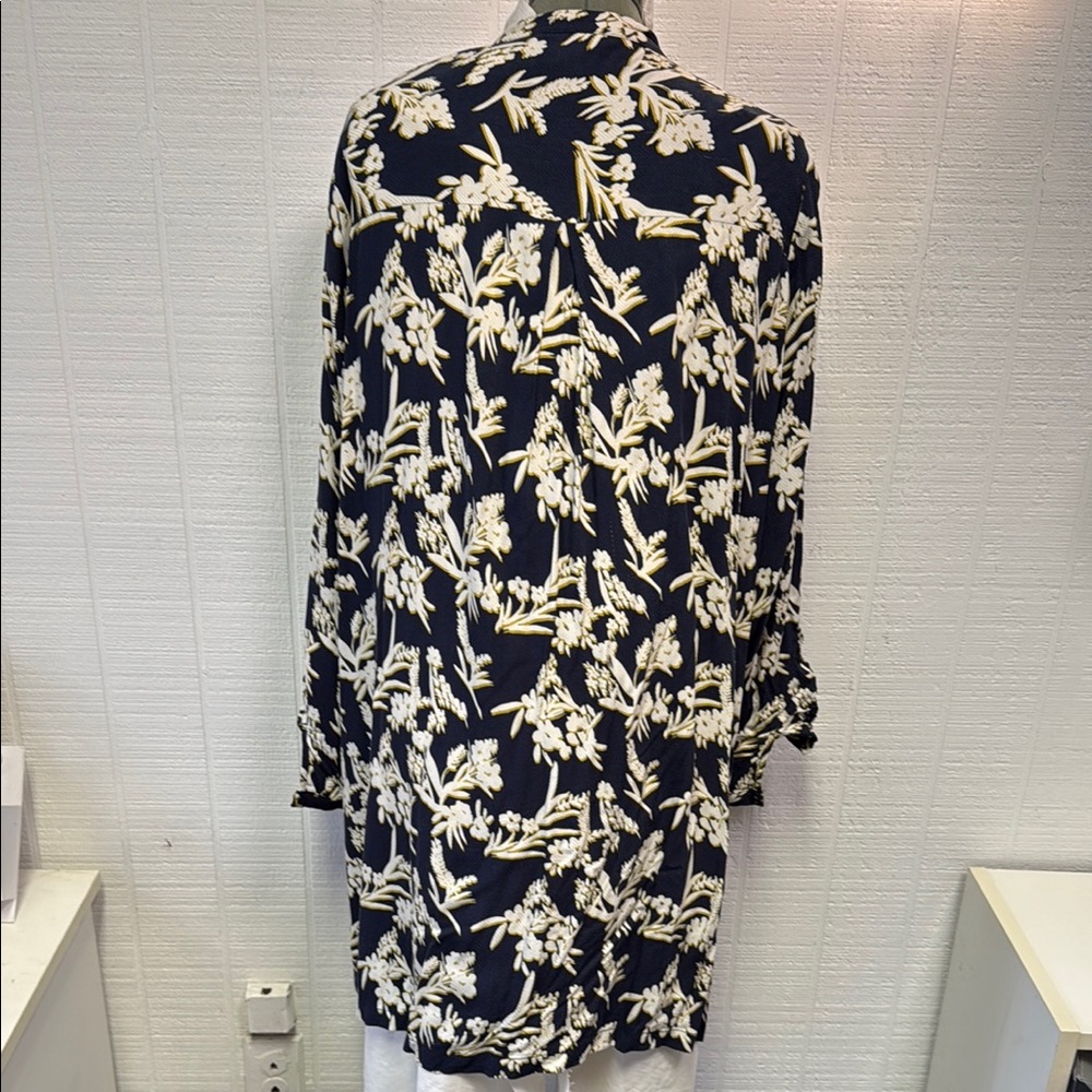 Navy & Ivory casual shirt dress - Picture 4 of 6